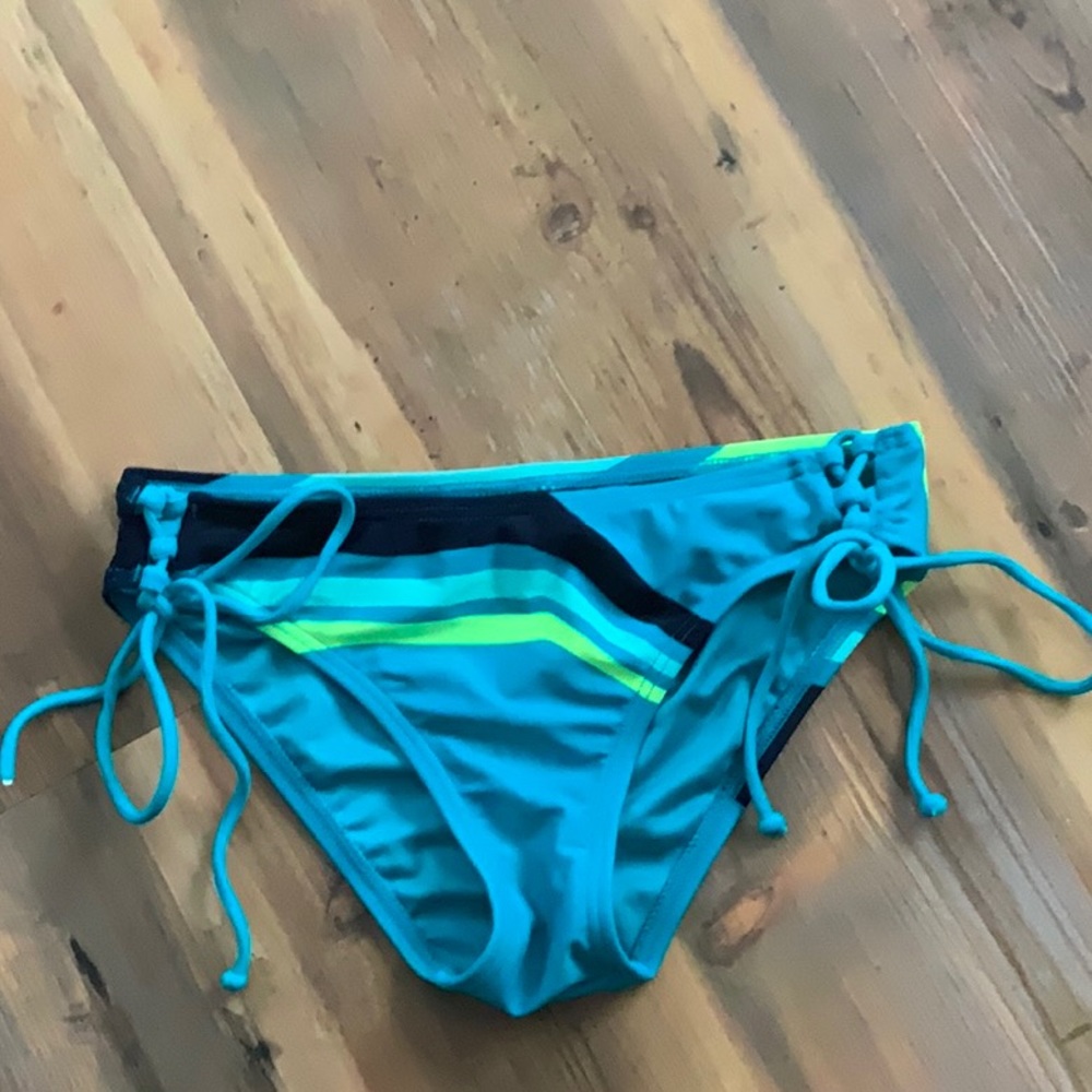 Fox swim bottom